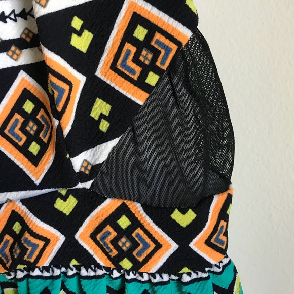 Patterned Dress, Size Large - Picture 5 of 8